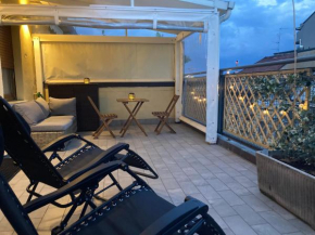 Monolocale con ampio terrazzo Milano